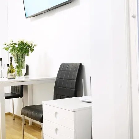 Center 1r With Perfect View, Parking Apartament